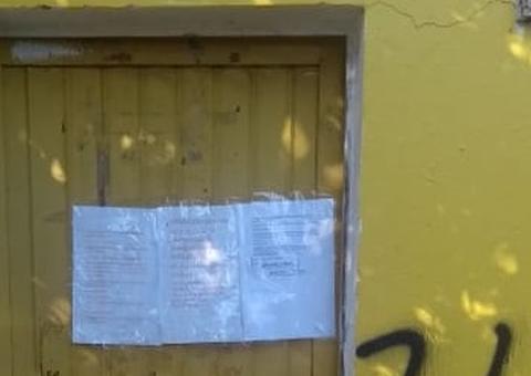 Sede de associação é pichada com símbolo do nazismo e mensagens de ódio