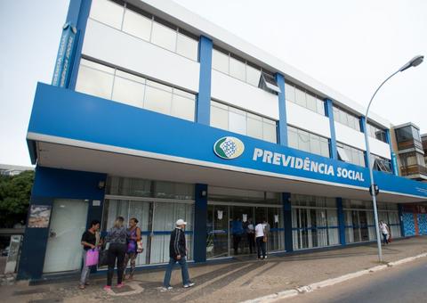 Polícia Federal deflagra operação para investigar fraudes no INSS