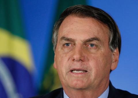 Bolsonaro anuncia que testou positivo para Covid-19