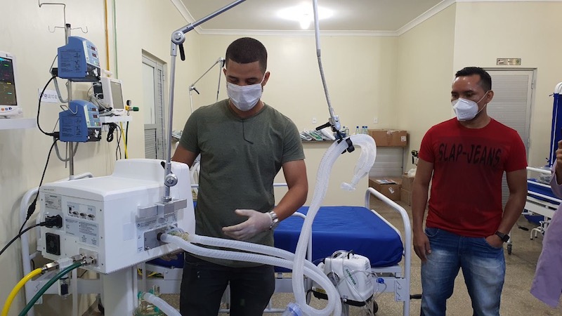 Entrega de respiradores atinge 61 municípios no Amazonas, diz Susam