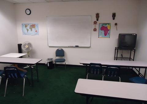 Menos alunos por sala e distanciamento em intervalos estão entre recomendações para volta às aulas