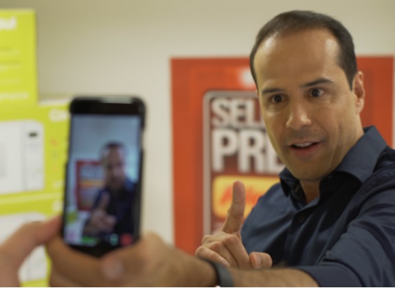 Dono da Ricardo Eletro e empresários são alvos de operação da PC