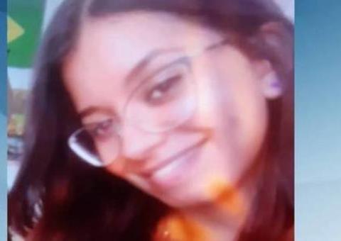 Enciumado, homem surta e mata irmã a facadas 