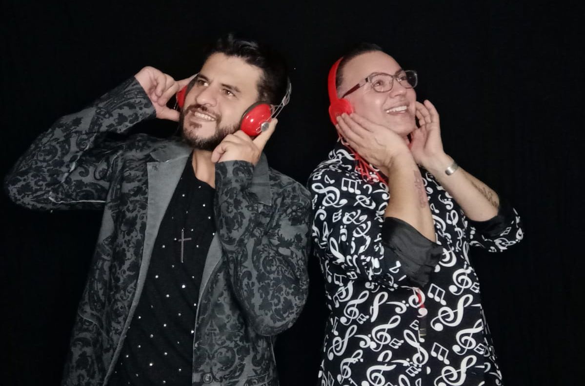 Ex-BBB Dicésar tenta carreira de cantor e grava música com artista gospel 