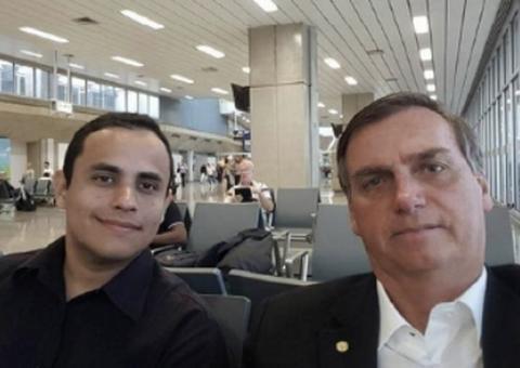 Assessor de Bolsonaro é apontado como responsável por página de fake news