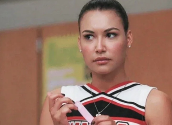 Elenco de Glee e artistas lamentam desaparecimento de Naya Rivera
