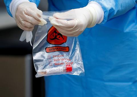 Pandemia está fora de controle na maioria dos países, diz OMS