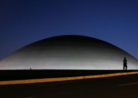 Senado adia votação de MP que altera regras trabalhistas