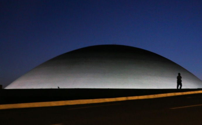 Senado adia votação de MP que altera regras trabalhistas