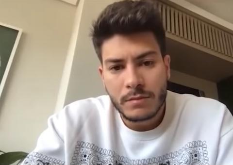 Arthur Aguiar se diz envergonhado e pede perdão: ‘ninguém merece ser traído’