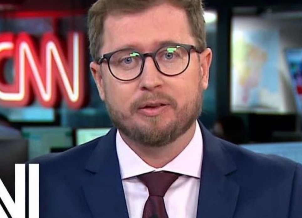 Comentarista reage à demissão da CNN: 'a cultura do cancelamento me pegou'