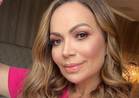 Solange Almeida rebate crítica por engatar romance com namorado antigo