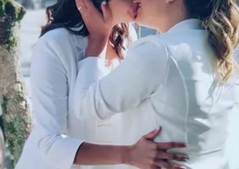 Atacante Andressa Alves e ex-jogadora da seleção se casam: 'dia mais feliz'