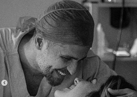 Bruno Gagliasso e Giovanna Ewbank levam fotógrafa para sala de parto e causam polêmica