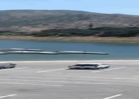 Polícia divulga vídeos das buscas no lago onde Naya Rivera desapareceu