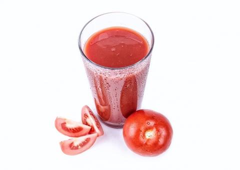 Suco detox de tomate limpa o intestino e fígado; Saiba como preparar 