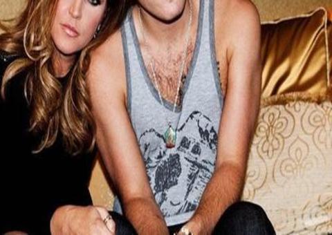 Neto de Elvis Presley é encontrado morto aos 27 anos 