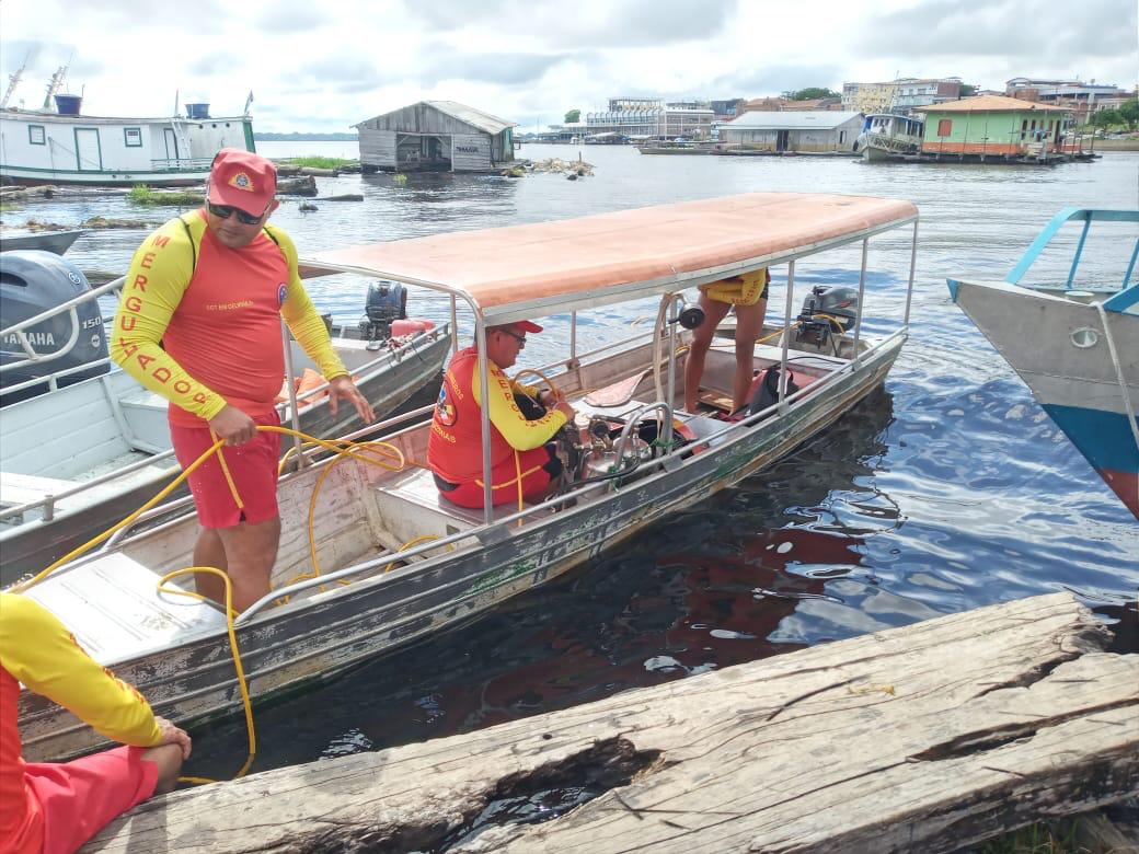 Corpo de homem é encontrado em rio perto de orla no Amazonas