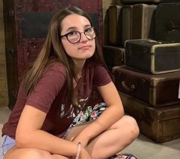 Adolescente mata amiga com tiro na cabeça em condomínio de luxo