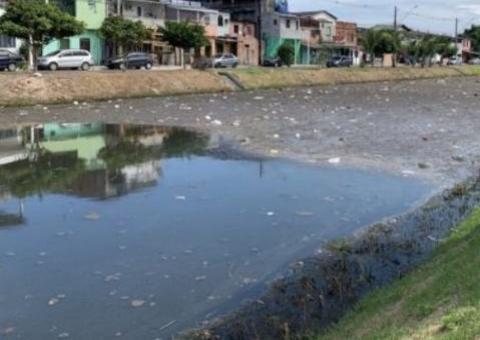 Ferido à faca, homem despenca no Igarapé do 40 em Manaus