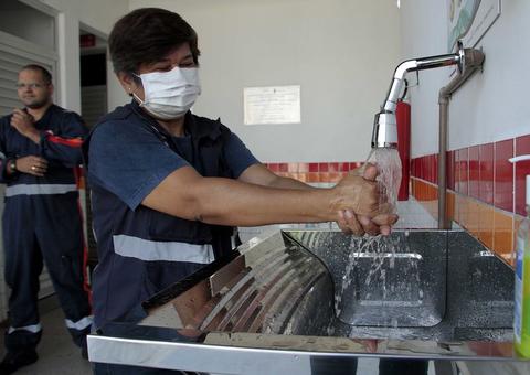 Postos do Samu têm pias instaladas em Manaus