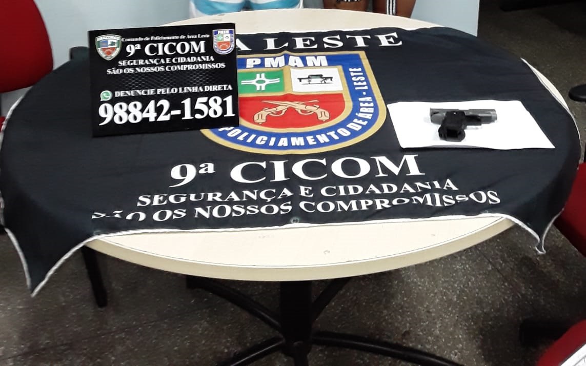 Casal de assaltantes é preso ao tentar roubar micro-ônibus em Manaus 