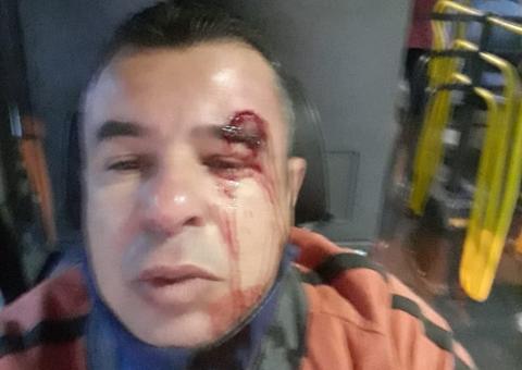 Motoristas de ônibus são agredidos por exigirem uso de máscara