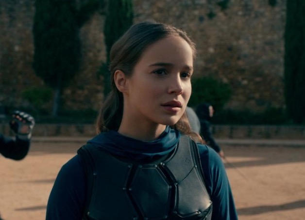 Protagonista de Warrior Nun, Alba Baptista é filha de brasileiro