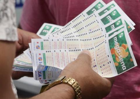 Mega-Sena paga R$ 20 milhões para quem acertar as seis dezenas hoje