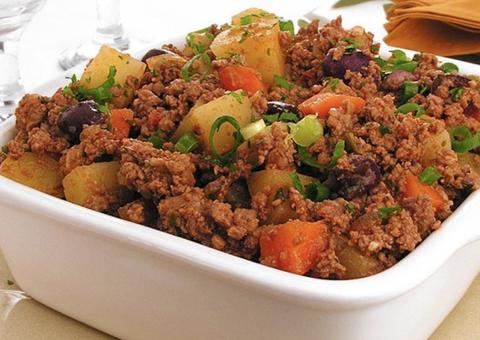 Picadinho perfeito levará primeiros cozinheiros à final de 'Mestre do sabor'