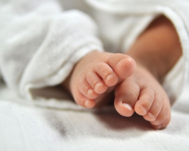 Médicos encontram cocaína e nicotina em sangue de bebê