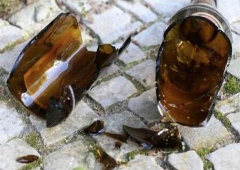 Homem é preso após 'abrir barriga' de rival com gargalo de garrafa em Manaus