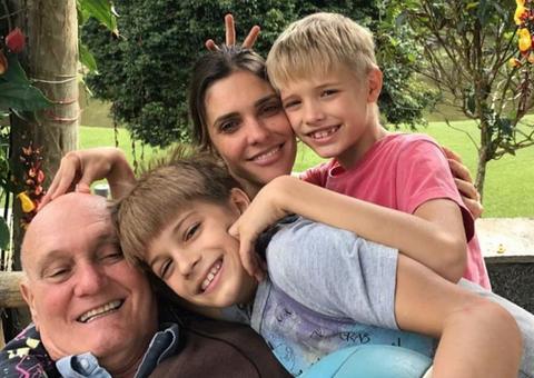 Pai de Fernanda Lima morre após meses internado com complicações do coronavírus