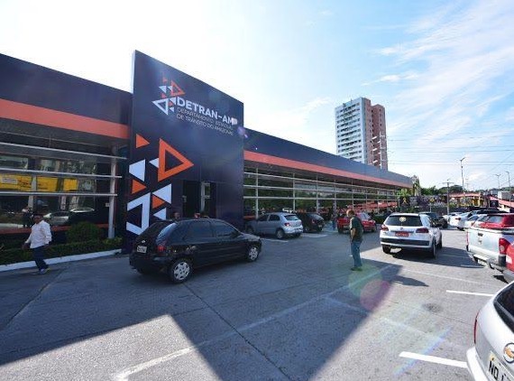 Detran abre vagas para curso de motorista de ambulância em Manaus