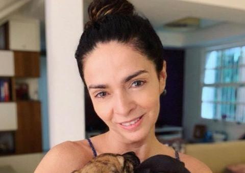Claudia Ohana é exposta e desmentida por ONG em caso de devolução de cachorros