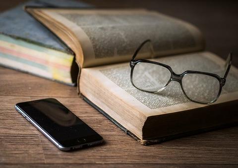 Olhos precisam de descanso; oftalmologista dá dicas