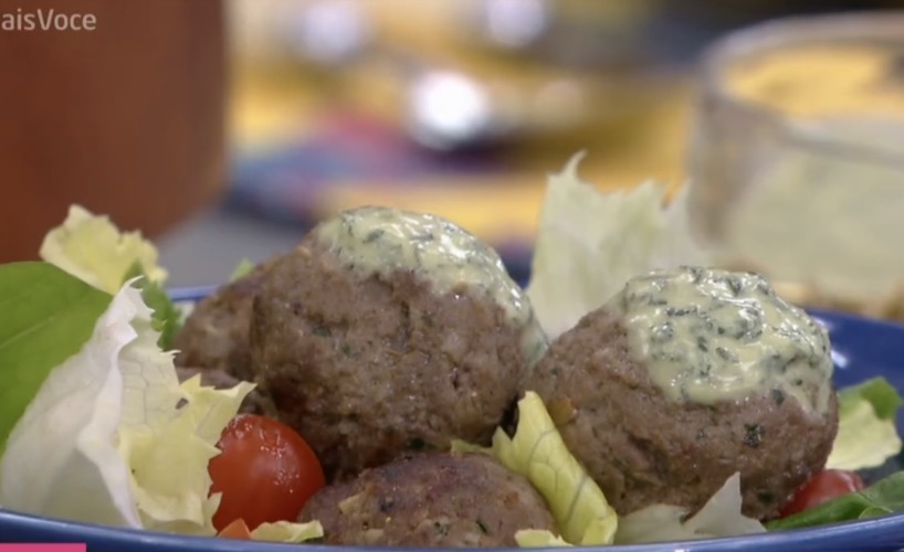Ana Maria Braga ensina a fazer Almôndega com iogurt e hortelã; confira