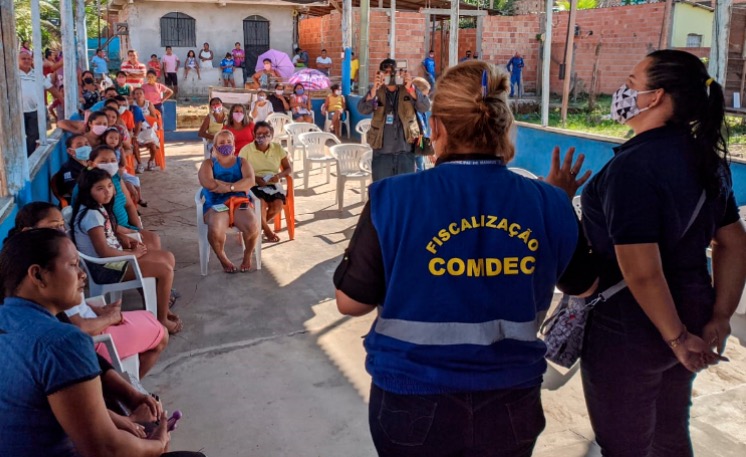 Famílias conseguem acesso à tarifa social e vão pagar menos na conta de luz em Manaus 