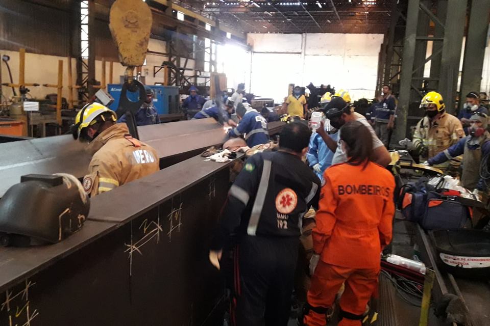 Homem morre ao ser esmagado por viga de 2 toneladas