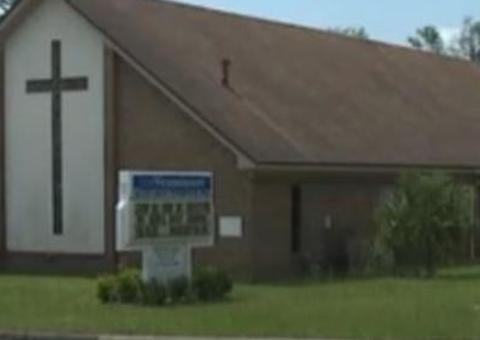 Igreja convoca fiéis para serem infectados por 'corona sagrado'