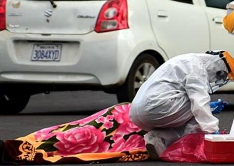 Centenas de corpos de vítimas da Covid-19 são retirados de ruas e casas na Bolívia