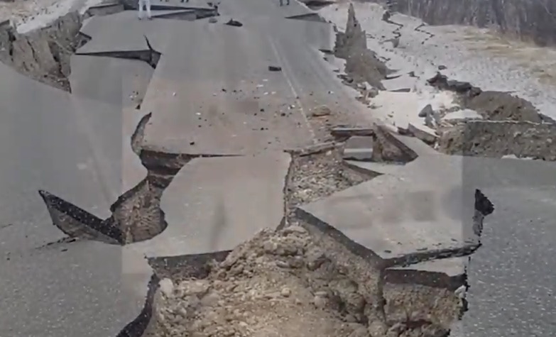 Alasca tem forte terremoto e autoridades prevêem tsunami