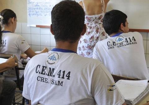 Volta às aulas coloca em risco 9,3 milhões de adultos e idosos