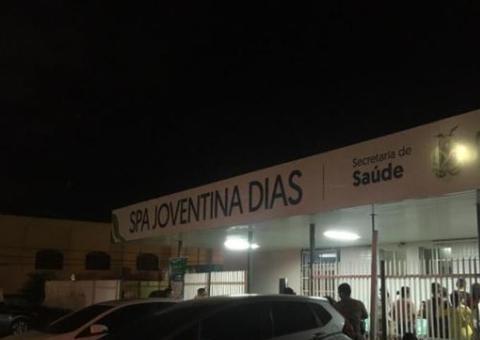 Homem morre após ser baleado na frente da família em Manaus