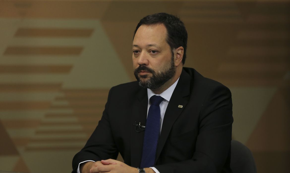 Presidente do Inep é diagnosticado com coronavírus