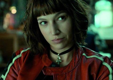 Úrsula Coberó estrela clipe de Dua Lipa e J Balvin