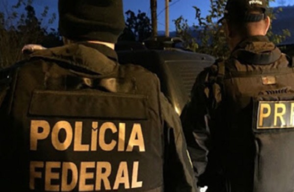 Homem morre ao tentar assaltar policiais federais na rua 