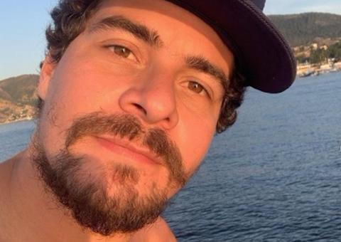 Volume em short de Thiago Martins chama atenção e atiça imaginação de seguidores