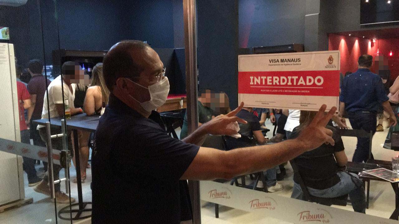 Bares e botecos de Manaus são fechados por aglomerações e irregularidade