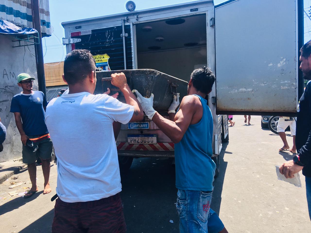 Homem encontrado na Feira da Panair foi assassinado e jogado no rio